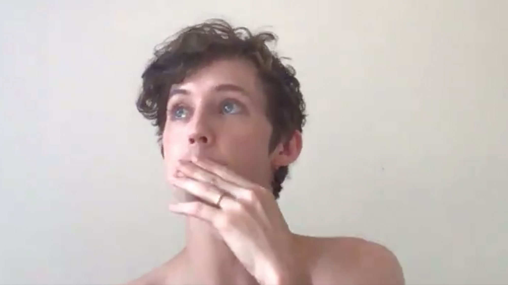 troye sivan shirtless