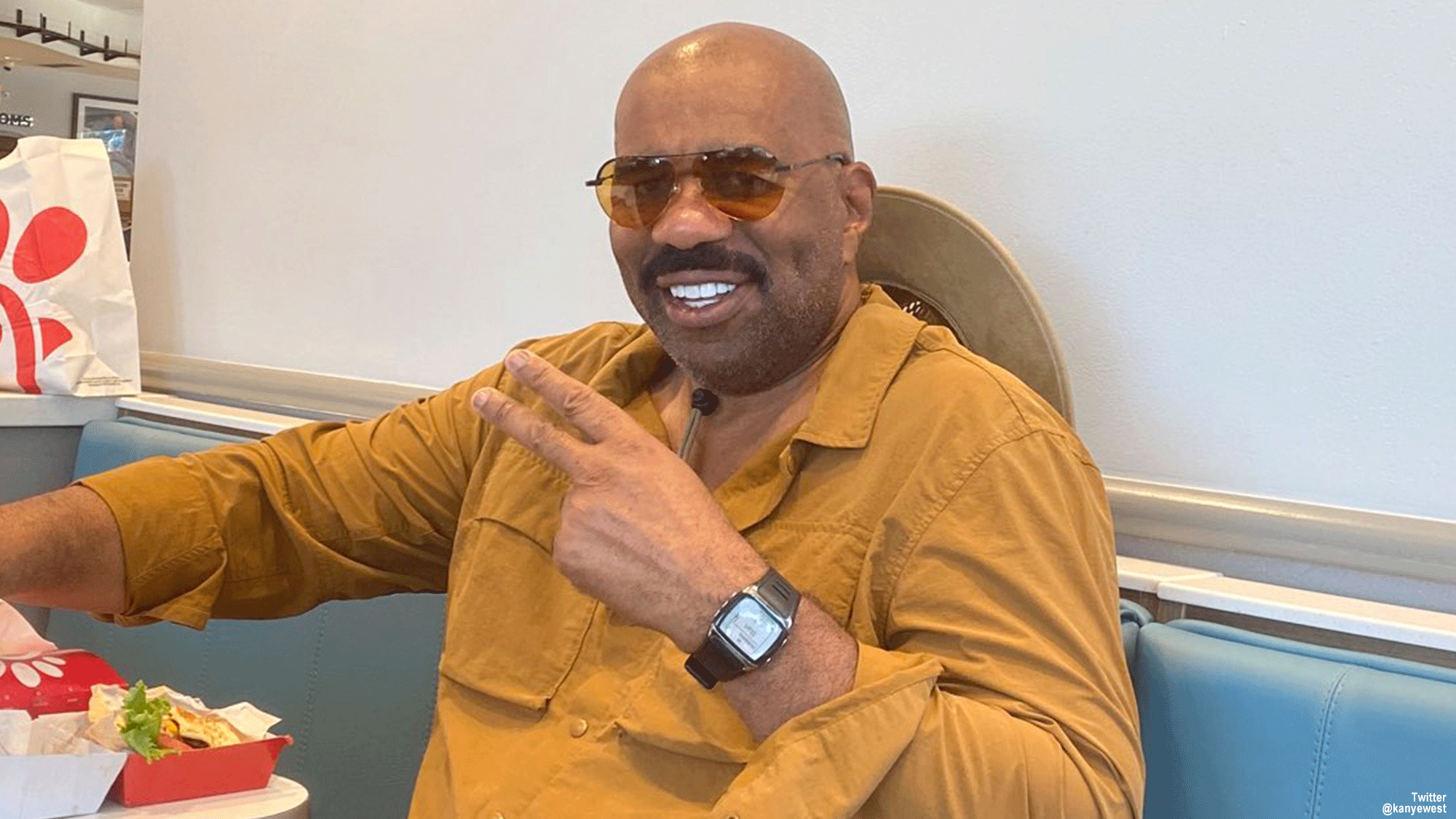 Steve Harvey Bulge